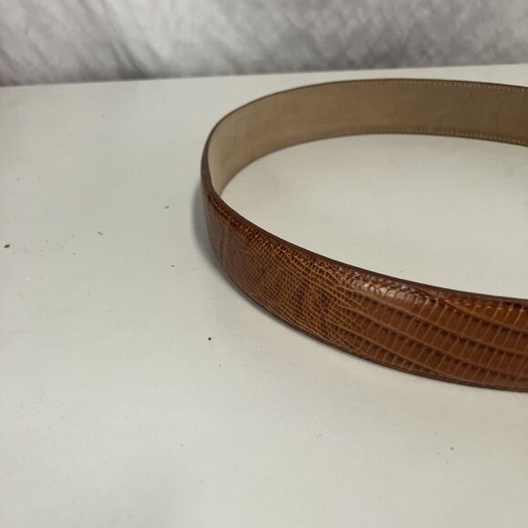 New Belt Master Genuine Leather Men’s Belt added Brass Dolphin Closing Piece 31 - Picture 6 of 16